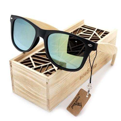 Vintage Polaroid Black Square SunglassesMen's Vintage Polaroid Black Square Sunglasses in Box