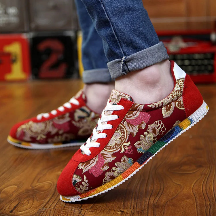 Fashion Graffiti Printed Men Suede Sneakers Red Running ShoesFashion Graffiti Printed Men Suede Sneakers Red Running Shoes