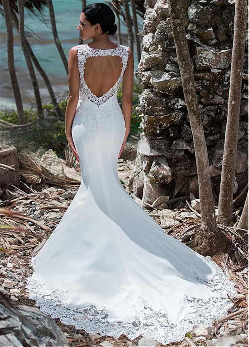 Beautiful Sleeveless Wedding Dress Lace Appliqued Illusion Boho Dress - Acapparelstore