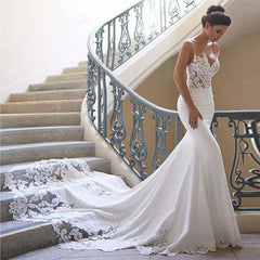 Vintage Lace Wedding Dress, Backless Wedding GownsBeautiful Women's Vintage Lace Wedding Dress, Backless Wedding Gowns