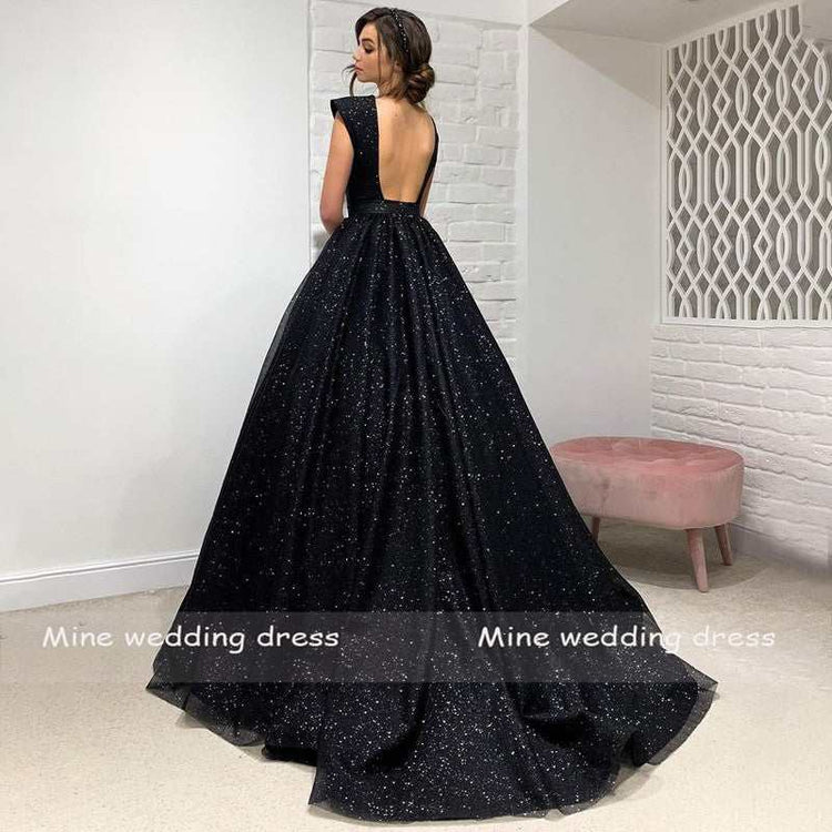 -Neck Wedding Dress Cap Sleeve Sequined BacklessElegant Sexy V-Neck Wedding Dress Cap Sleeve Sequined Backless A-Line 